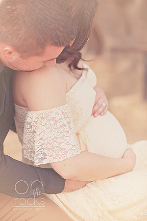 Maternity Baby Bump Inspo Photos By On The Rocks Photography