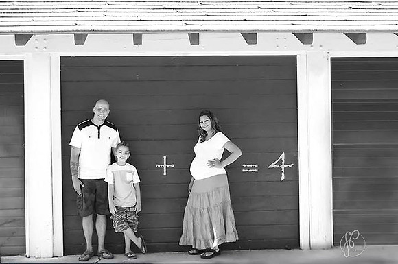 Maternity Baby Bump Inspo Photos By On The Rocks Photography